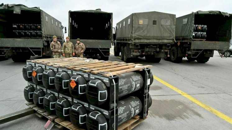 صحيفة امريكية: القتال في أوكرانيا يتسبب في استنفاد مخزونات الأسلحة الأمريكية