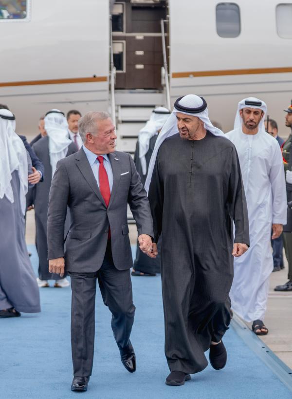 الملك يعود إلى أرض الوطن بعد زيارة عمل إلى الإمارات