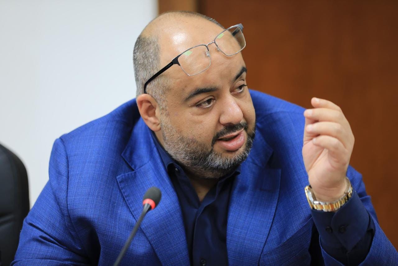 إدخال النائب زهير الخشمان إلى المستشفى بعد مضاعفات عملية جراحية أُجريت له