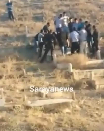 فيديو جديد  ..  لحظة عثور الأجهزة الأمنية على جثة طفل داخل مقبرة بالاغوار الشمالية
