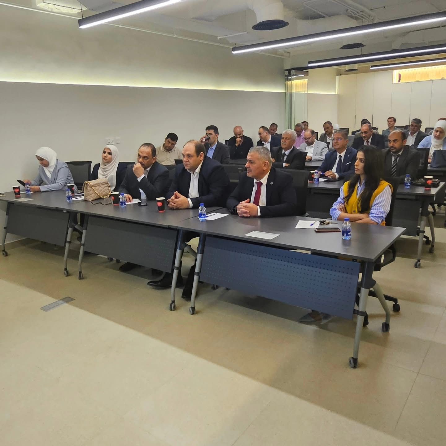 مبادرة TechForward: جسر بين الجامعات والشركات لتحويل مشاريع التخرج إلى حلول اقتصادية