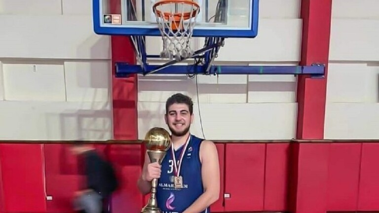 وفاة لاعب كرة سلة مصري أثناء مباراة دولية ومسؤول أمني يروي اللحظات الأخيرة في حياته