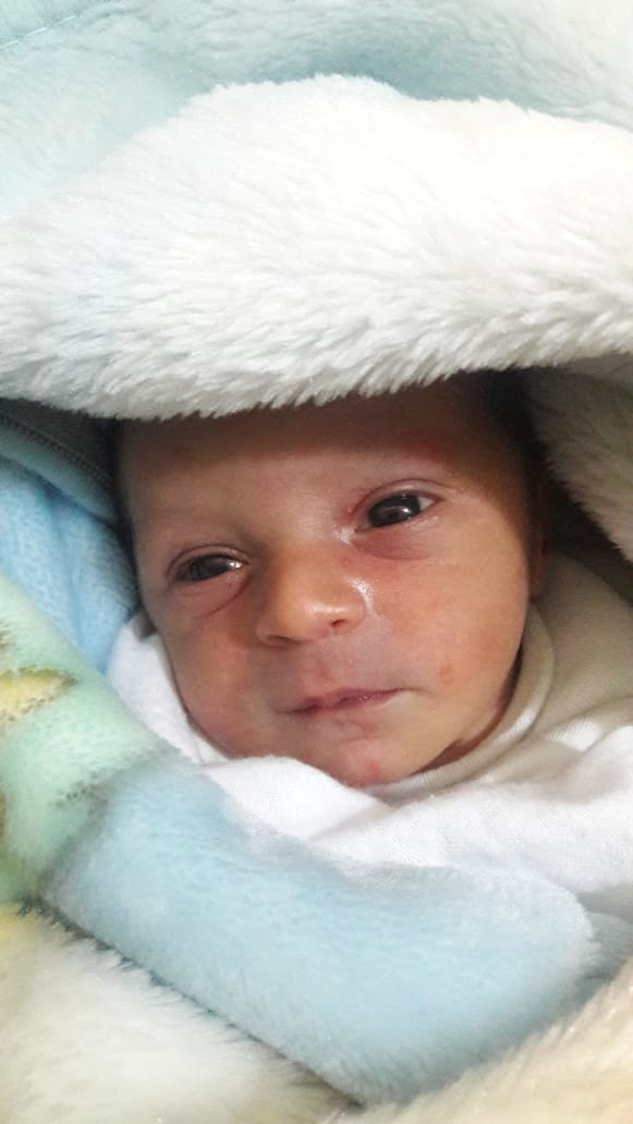 بالصور  ..  لاجىء سوري يطلق على مولوده اسم "أردن" بسبب موقف حصل بينه و بين الجيش