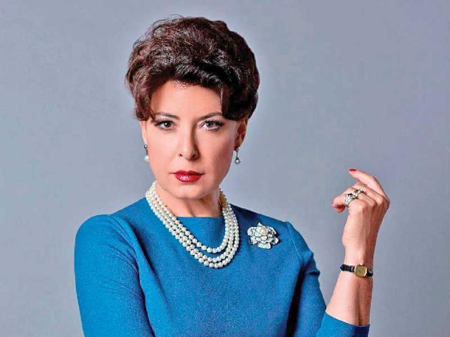 مشاجرة بسبب كلب ..  تأجيل محاكمة المتهم بسب وقذف الفنانة أنوشكا