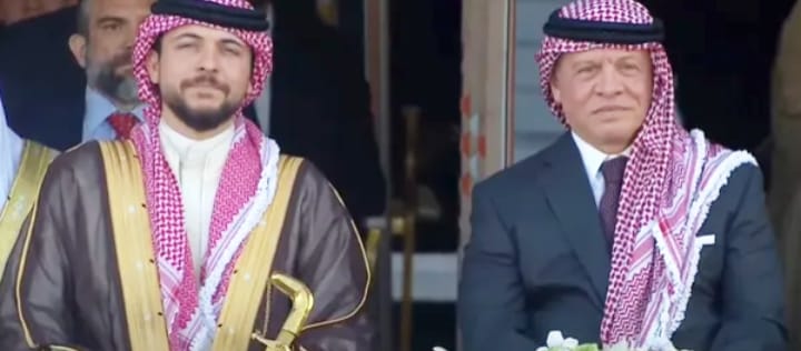  الملك وولي العهد يعزيان ال القاضي