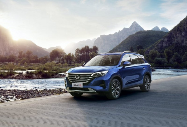 سيارتا GS5 وGN6 من "GAC MOTOR" تخطفان الأنظار عبر "حدث افتراضي"