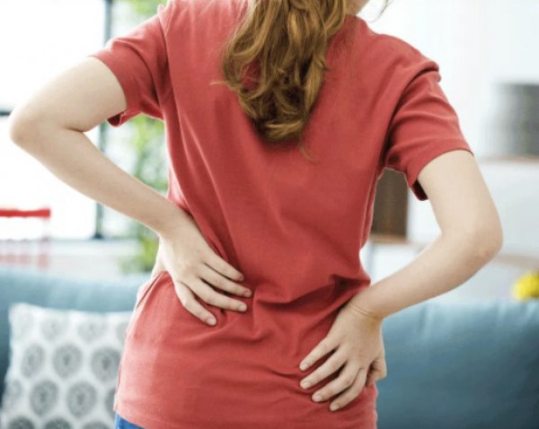 إحذري ..  ألم الظهر هذا يزيد من خطر الوفاة لدى النساء