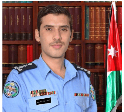 النقيب أحمد العوايدة  ..  مبارك 