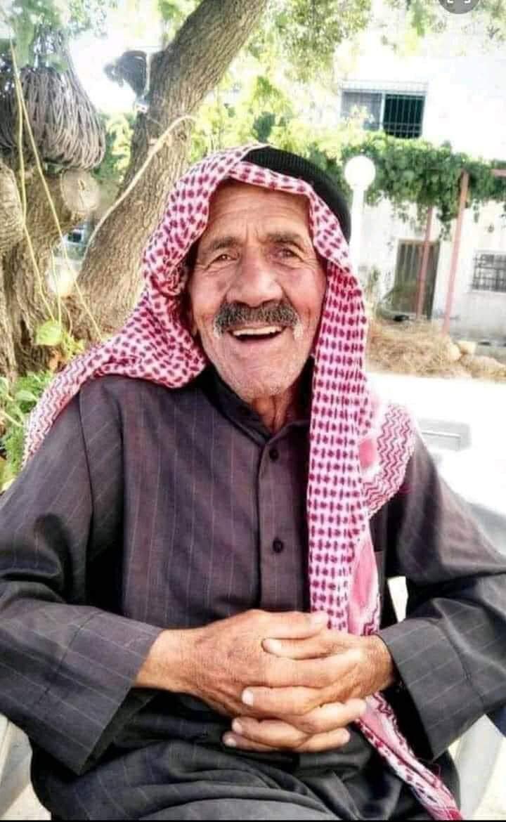 والد الصديق  رويزق عربيات في ذمة الله 