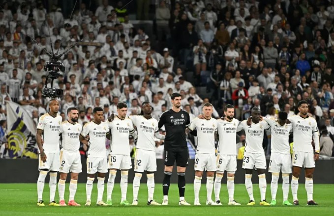 أكثر 10 أندية كرة قدم قيمة في العالم  ..  تعرف عليها 