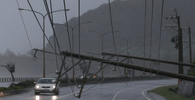 اليابان تنصح الآلاف بإخلاء منازلهم مع اقتراب العاصفة كروسا