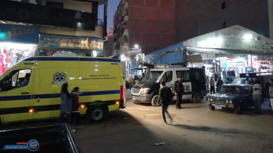 جريمة مروعة  ..  طبيب مصري يذبح طفله ويطعن زوجته