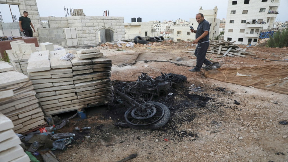 استشهاد 4 فلسطينيين وإصابة 44 آخرين باقتحام الاحتلال لمنزل واستهدافه بصاروخ في مخيم جنين