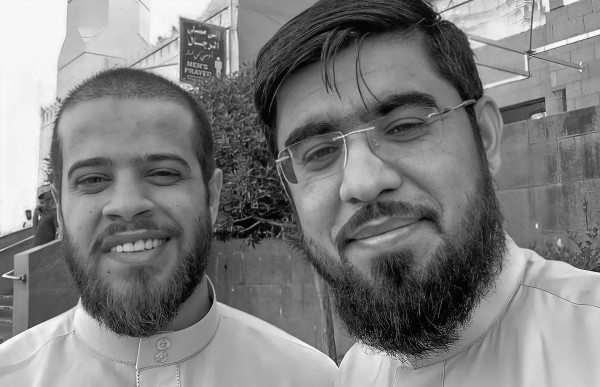 بالصور  ..  أحدث ظهور لأدهم نابلسي وهو يؤدي مناسك العمرة