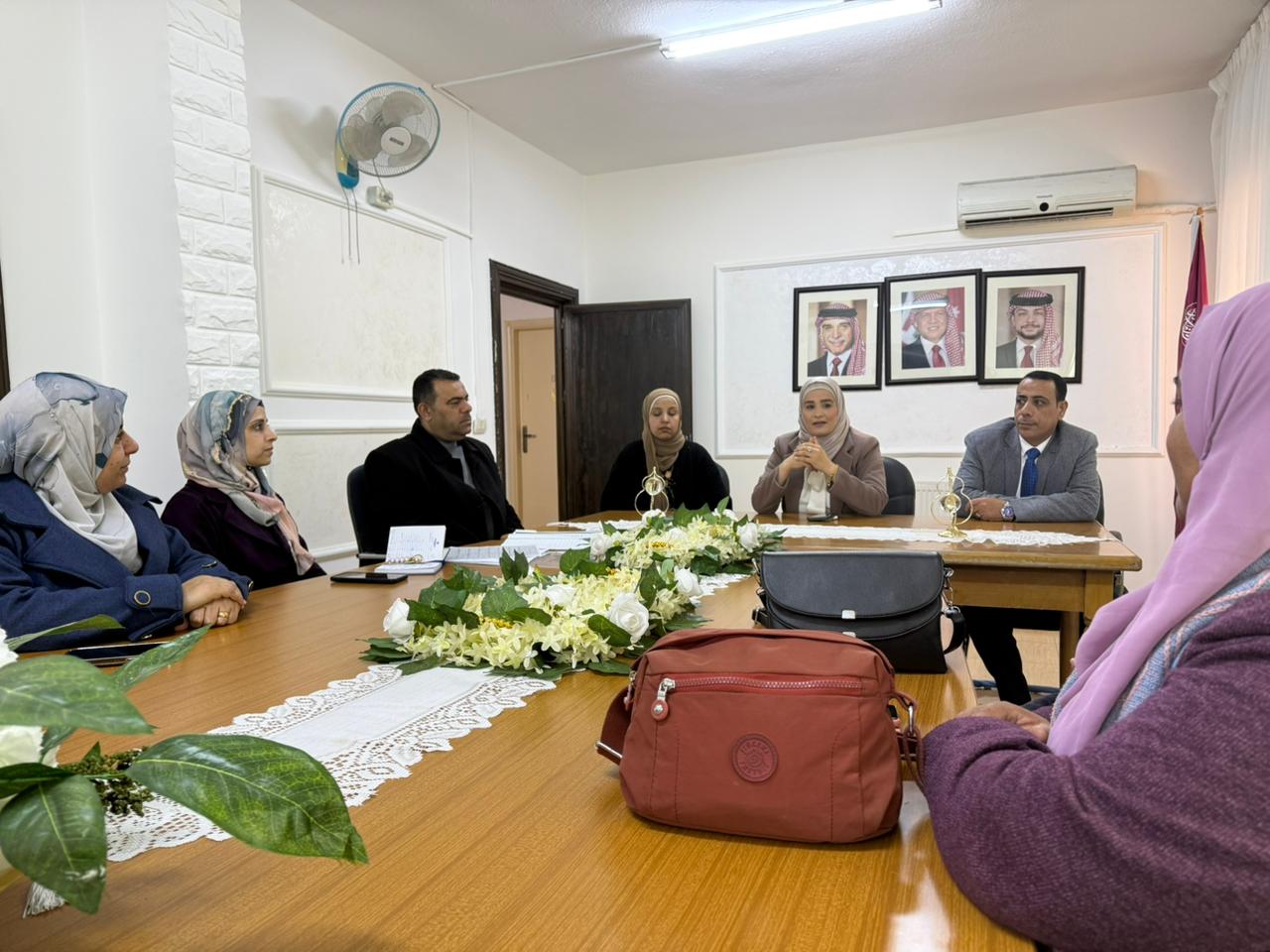 السواريس تلتقي متميزي جائزة الملكة رانيا في تربية سحاب