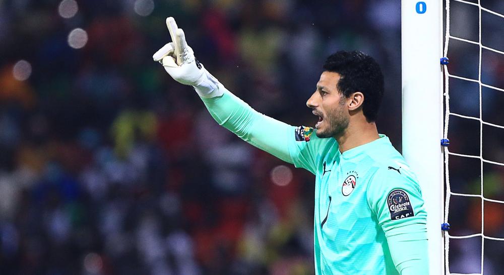 إصابة حارس مرمى المنتخب المصري محمد الشناوي بفيروس كورونا