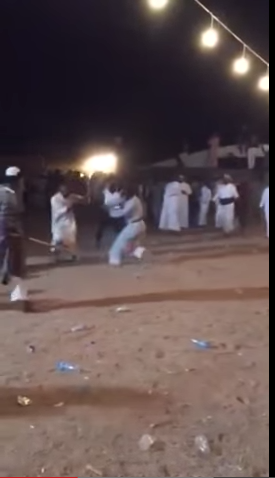 بالفيديو : حفل زفاف ينقلب إلى ساحة قتال 