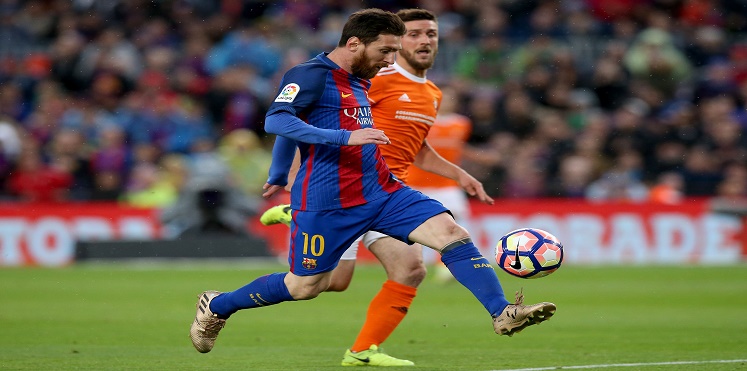 ليونيل ميسي يرفض تجديد عقده مع برشلونة