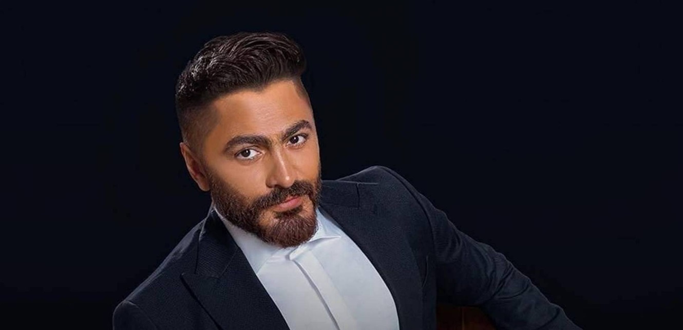 كارثة تؤدي لإصابة العشرات في حفل تامر حسني!