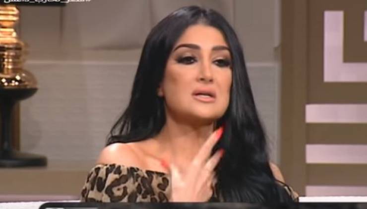 بالفيديو ..  لماذا بكت غادة عبد الرازق على الهواء؟