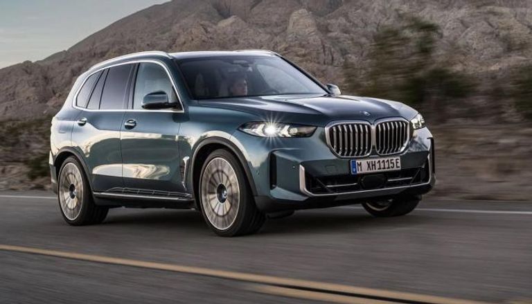 أفضل 10 سيارات SUV متوسطة الحجم من موديلات 2024