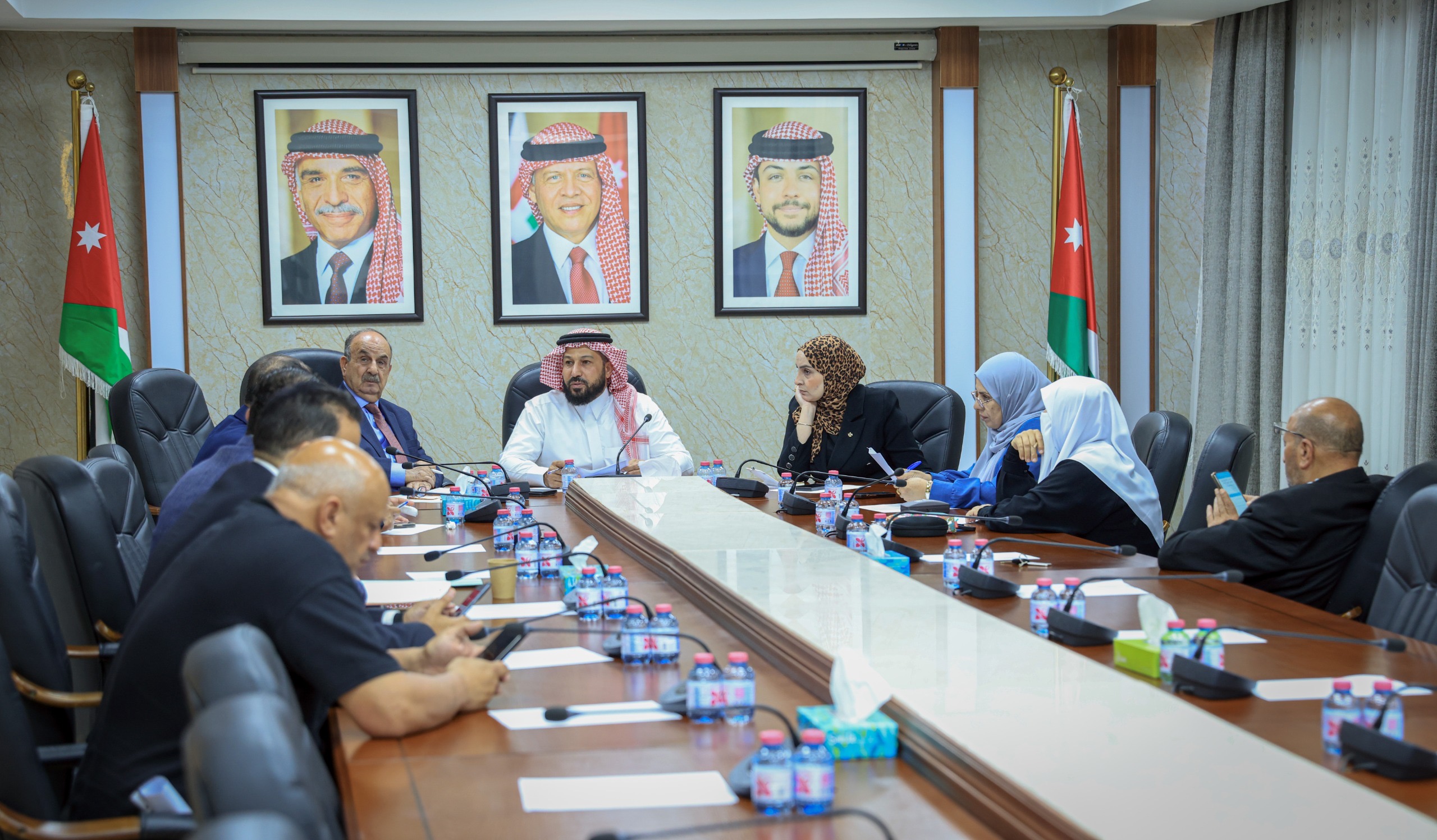 بعد معاناة طلبة رفع المعدل ..  توصيات نيابية بزيادة مقاعد المعيدين والطب والأسنان