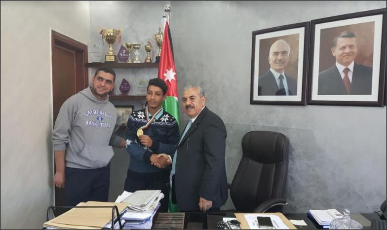 المركز الأول للطالب هشام أبو سويلم في ألعاب القوى / الوثب الطويل