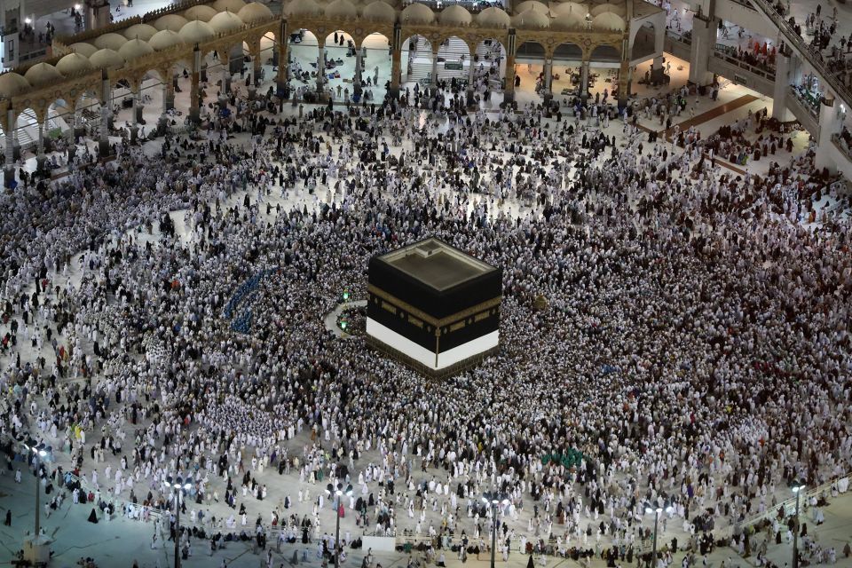 السعودية تعلن فتح موسم العمرة ..  الثلاثاء المقبل  ..  "تفاصيل"