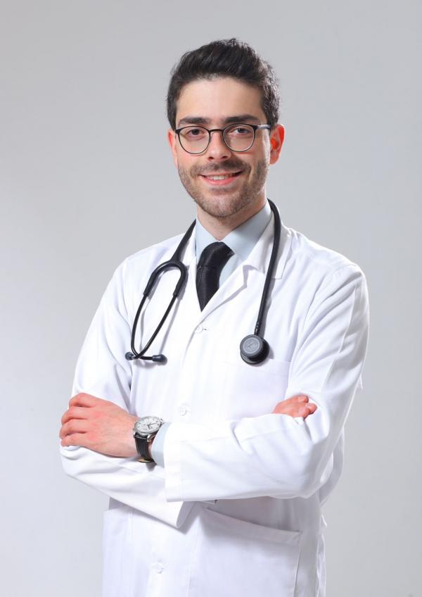 احمد محمد الحياصات  ..  مبارك التخرج