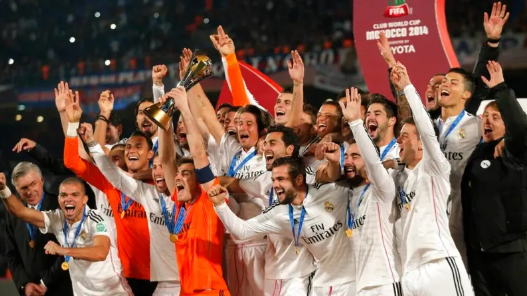 مفاجأة ..  اتجاه لسحب لقب "بطل العالم" من ريال مدريد وأندية أخرى