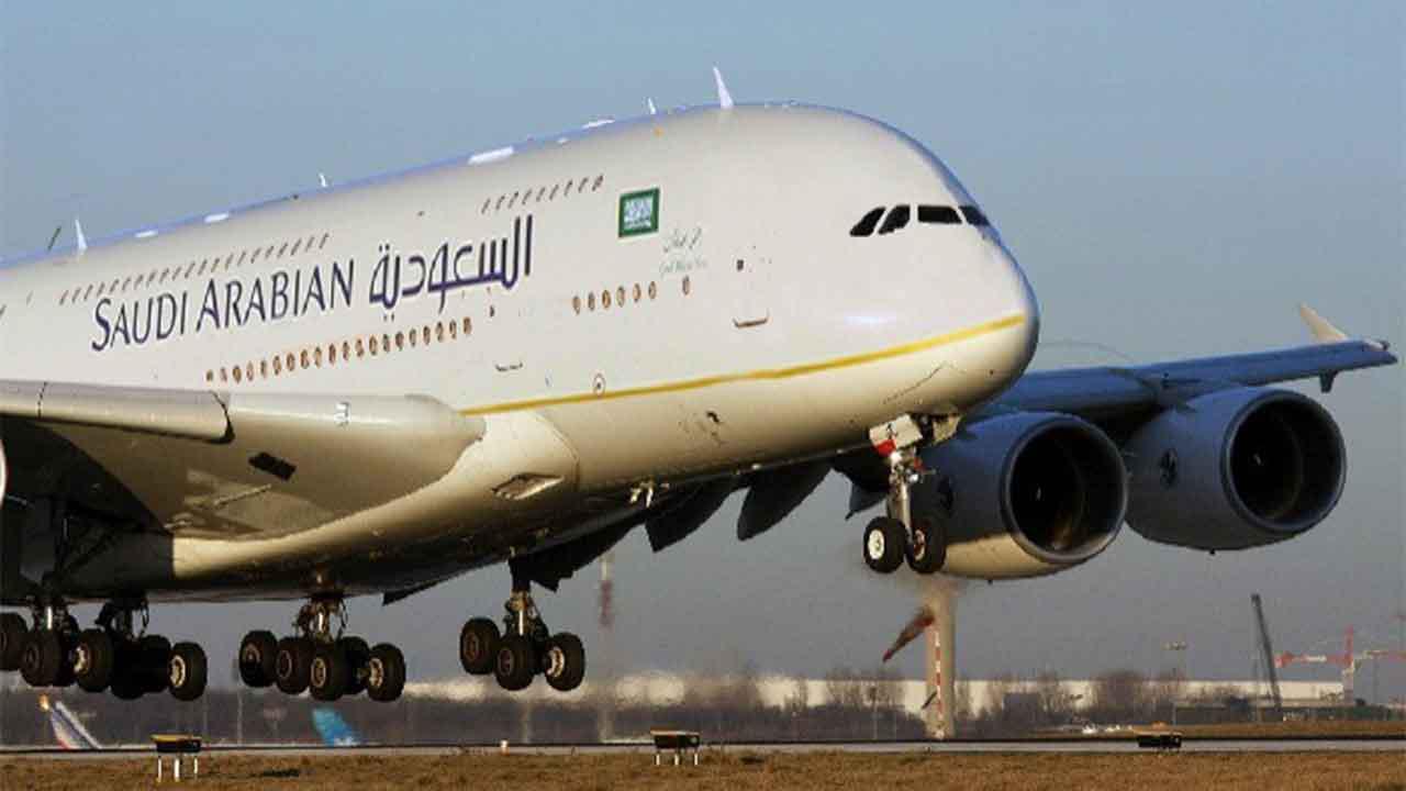 تذاكر «الخطوط السعودية» ..  الشركة توجه نصيحة وتنويه حول الأسعار