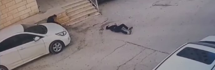 بالفيديو  ..  مشاهد قاسية تظهر إعدام قوات الاحتلال الصهيوني لطفل فلسطيني لم يبلغ العاشرة من عمره 