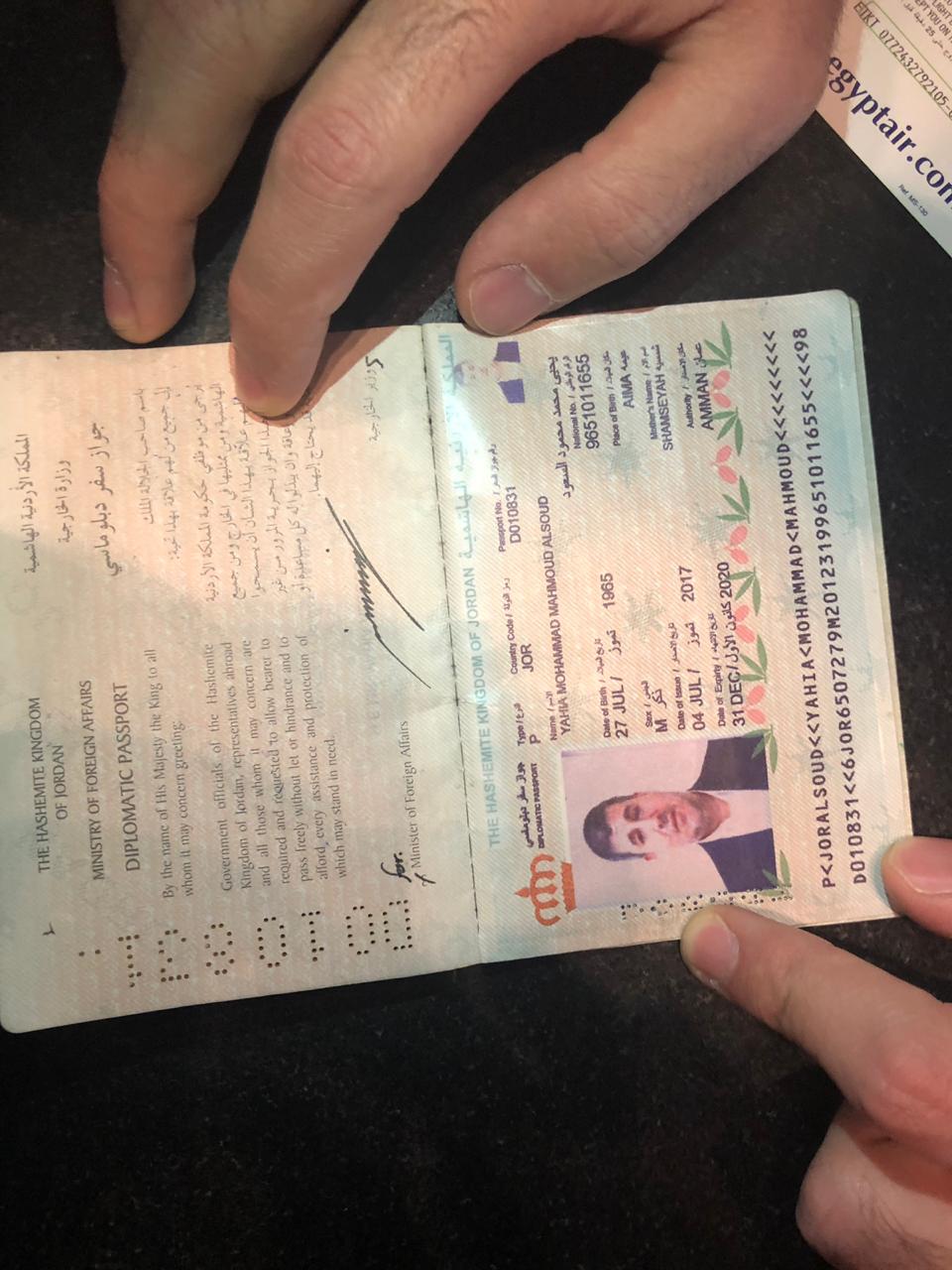 بعد اشاعة منعه من السفر : النائب السعود يغادر الاردن الى مصر "فيديو"