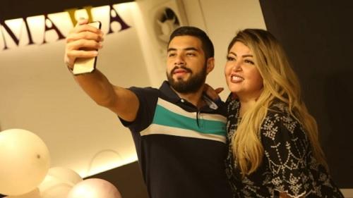 مها أحمد تدخل في حرب كلامية مع الجمهور لرقصها مع نجلها