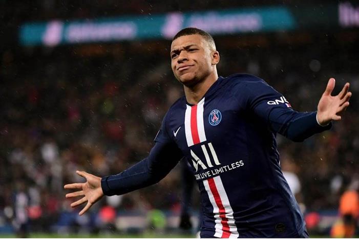 اجتماع مرتقب بين ريال مدريد ومبابي لتوقيع العقود