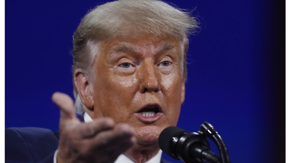 ترامب: أي يهودي يصوت للديمقراطيين "يكره دينه" و"كل شيء يتصل بإسرائيل"