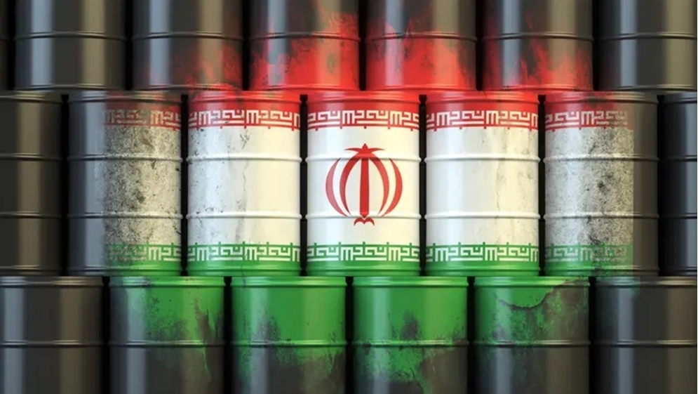 إيران ترهن فتح هرمز برفع الحصار البحري وإلغاء العقوبات النفطية