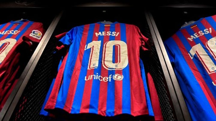 برشلونة يحجب رقم 10 بعد رحيل ميسي