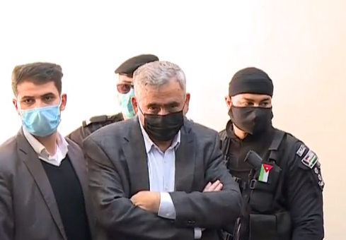 مصدر قضائي يكشف تفاصيل "مثول" وزير الصحة المُقال "نذير عبيدات" أمام مدعي عام السلط