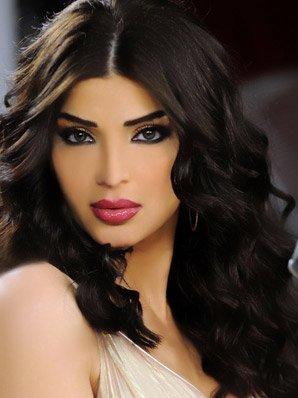 فنانة لبنانية تفجع بوفاة والدها