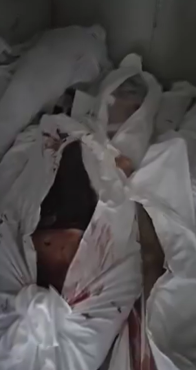 بالفيديو ..  العثور على جثث معتقلين في مستشفى حرستا كانوا في سجن صيدنايا وأعدمتهم قوات الاسد