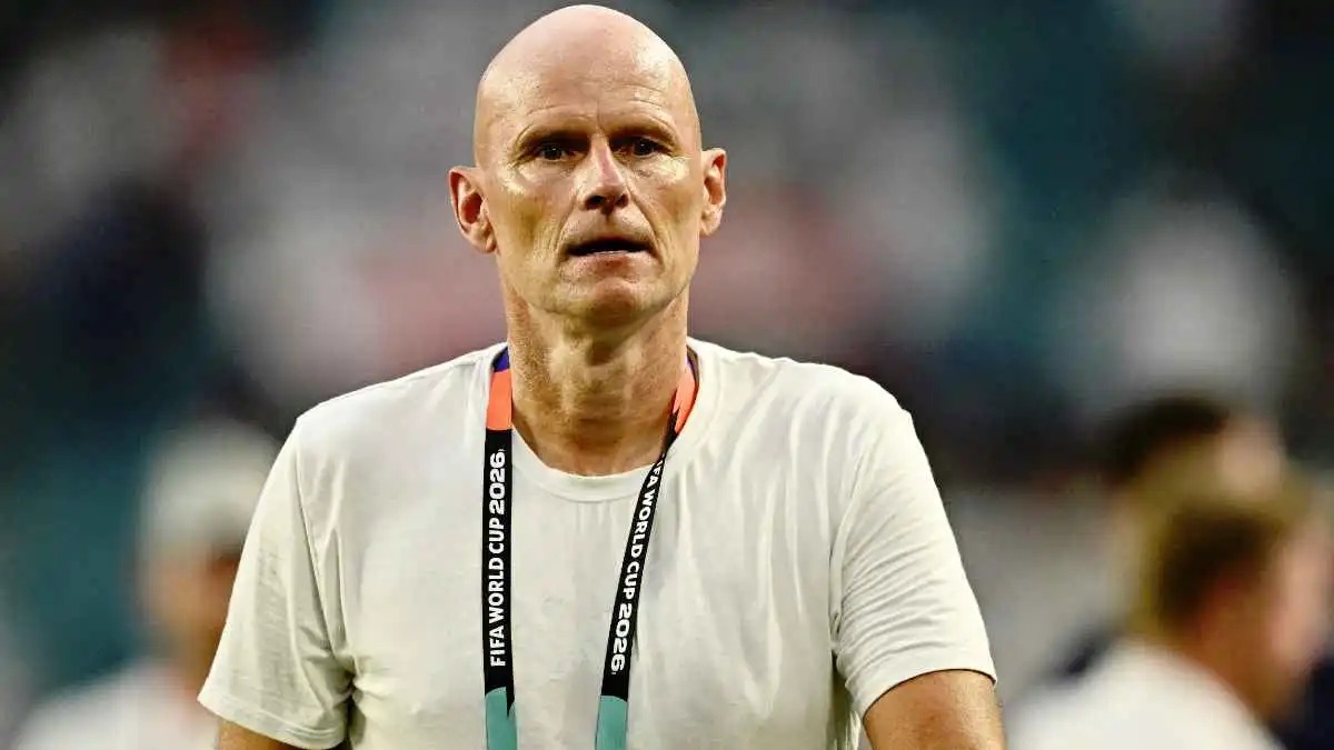 مدرب منتخب النرويج يدخل سباق قيادة الأهلي السعودي  