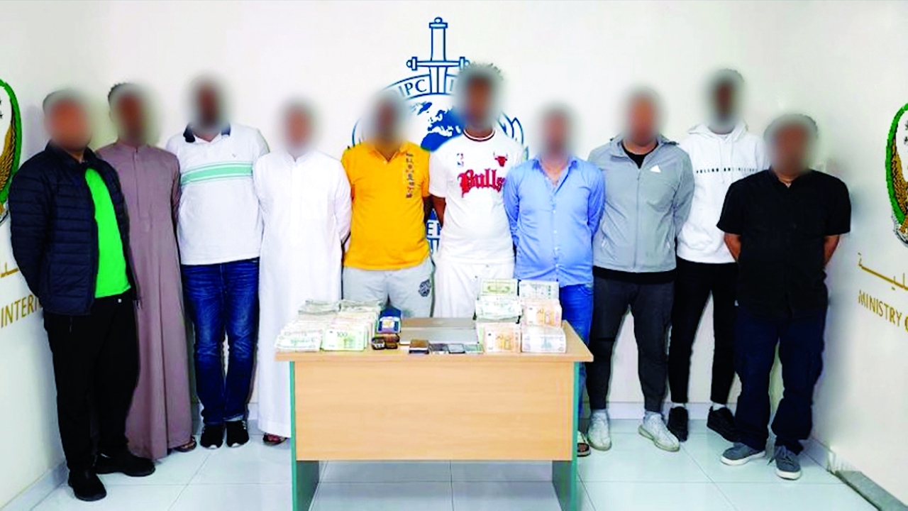 بقيادة الإمارات وبالتعاون مع الإنتربول .. القبض على زعيم منظمة عالمية للاتجار بالبشر