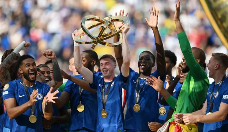 جوائز الأفضل ..  من فاز بأول نسخة لأفضل لاعب في كأس العالم للأندية؟