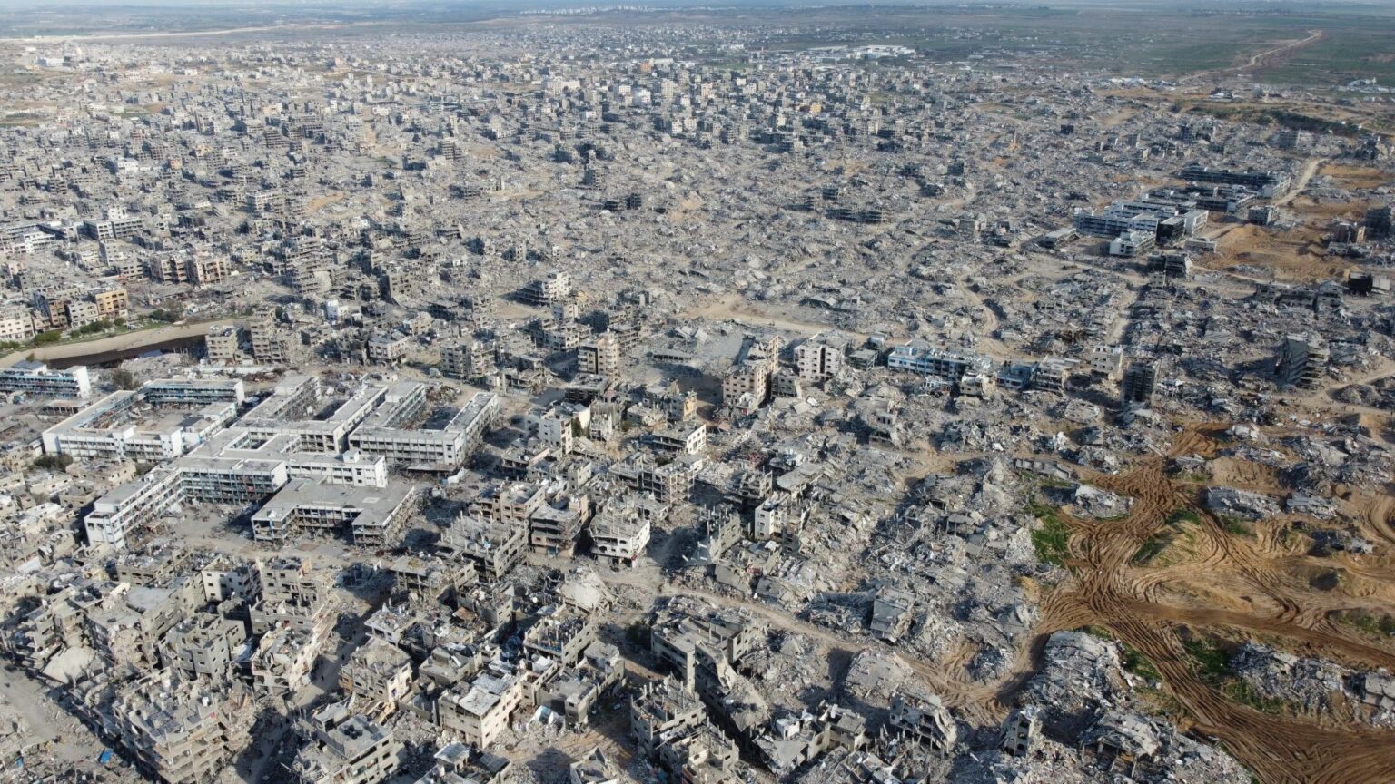 اجتماع إسطنبول يرفض أي وصاية على غزة: الحكم للفلسطينيين وحدهم