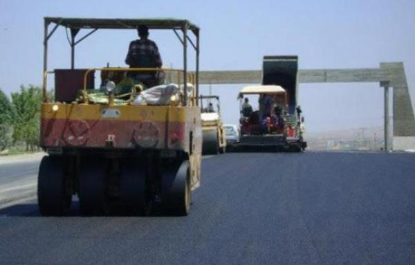 الأشغال تطرح عطاءً لصيانة أجزاء من طريق المطار