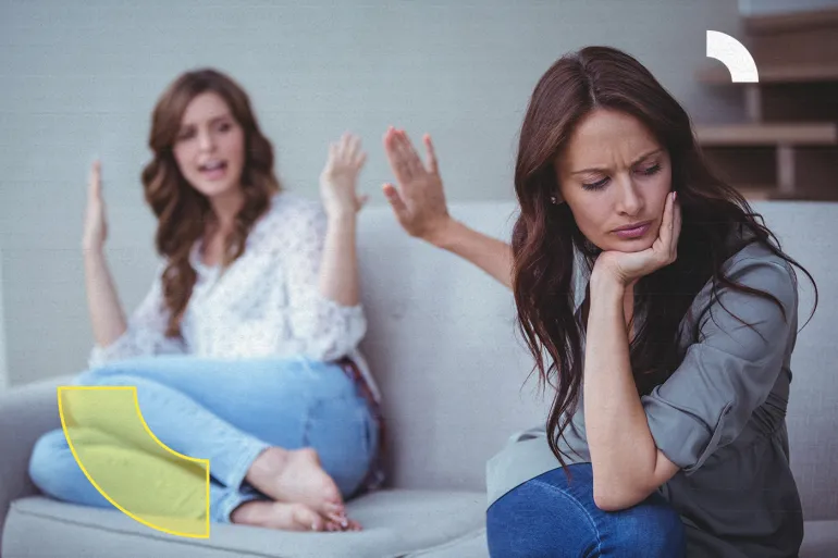 ابتعدت عن صديقاتي المتبرجات صونًا لديني ..  فهل فعلي صحيح؟