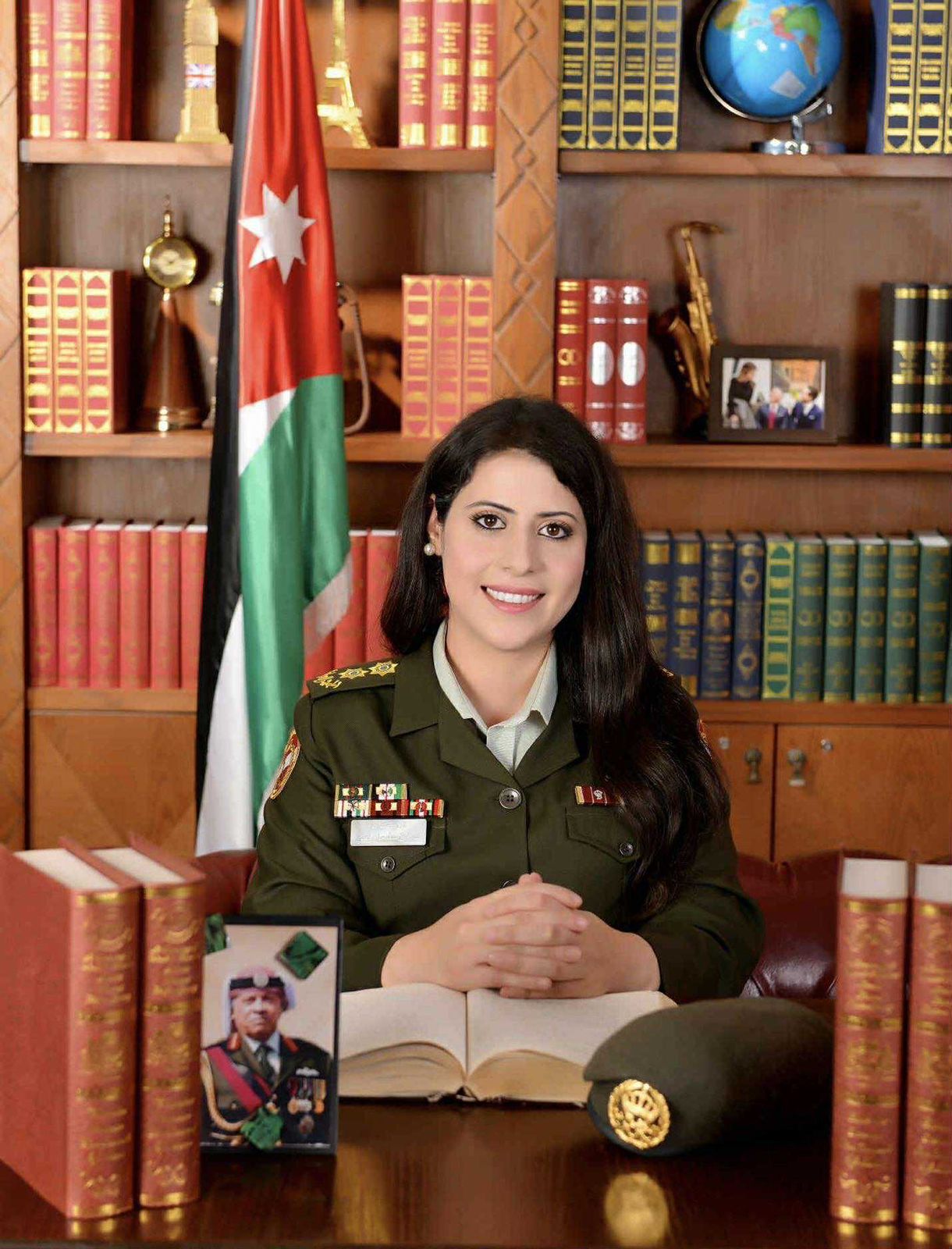 الملازم الطبيب شروق المشاقبة مبارك الترفيع 