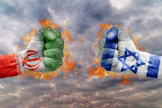 مسؤول إيراني: عملياتنا ضد "الأراضي المحتلة" ستتصاعد ونستهدف السفن المرتبطة بـ"إسرائيل"