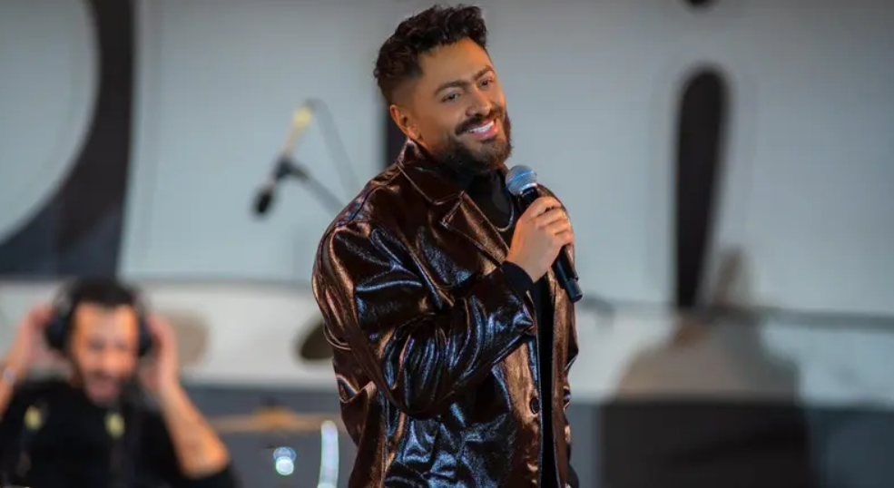 "بحاول أقوم معاكم" ..  تامر حسني يخاطب جمهوره بأول ظهور بعد أزمته الصحية